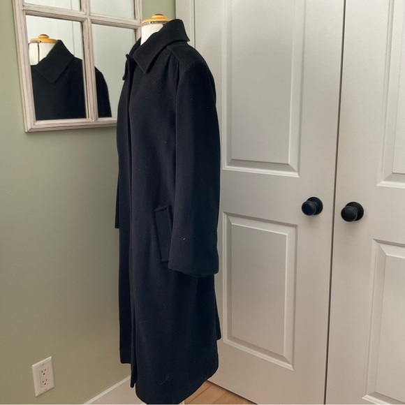WOMEN VINTAGE BLACK TRENCH COAT, WOOL, SIZE: 16 BUT CHECK MEASUREMENTS FOR FIT. - Picture 4 of 11